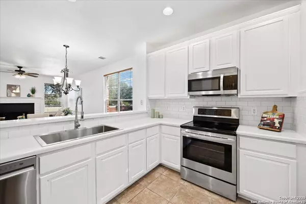 San Antonio, TX 78261,26918 Redstone Hill