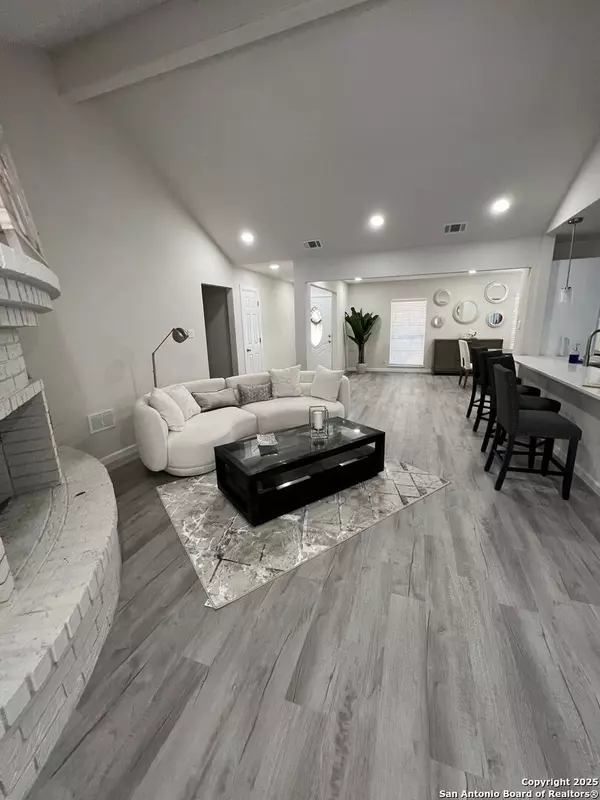 San Antonio, TX 78254,7710 Crooked Rd