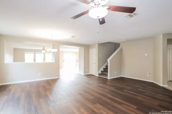 Converse, TX 78109,2326 Cats Paw