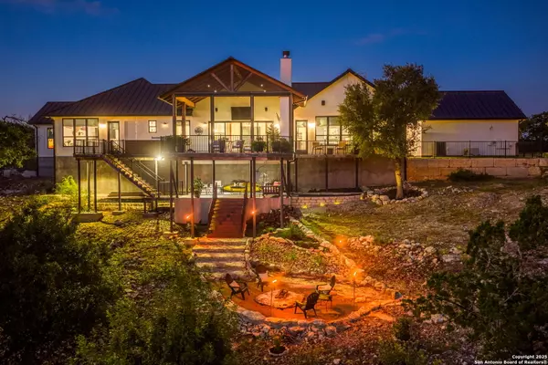Kerrville, TX 78028,121 Center Oaks Court