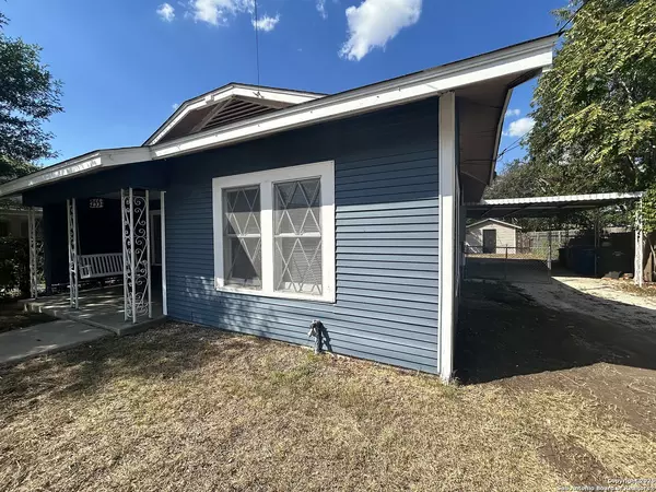 San Antonio, TX 78214,255 E Sayers