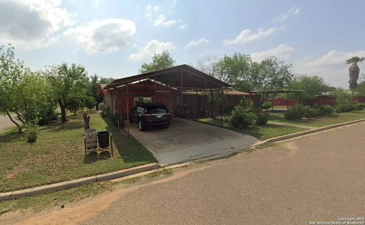 Cotulla, TX 78014,205 TRAVIS
