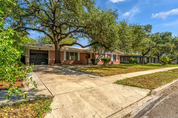 San Antonio, TX 78213,543 Freiling