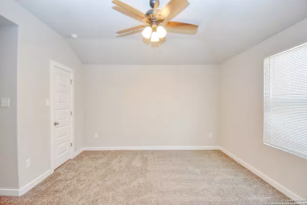 San Antonio, TX 78227,8302 Via Verona UNIT 104