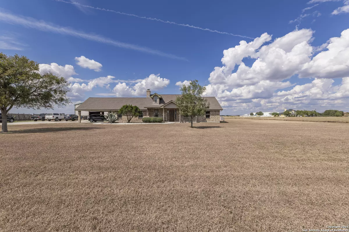 New Braunfels, TX 78130,1867 Fm 758