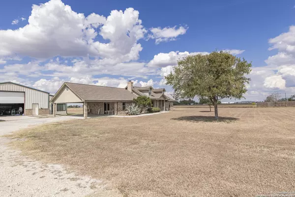 New Braunfels, TX 78130,1867 Fm 758