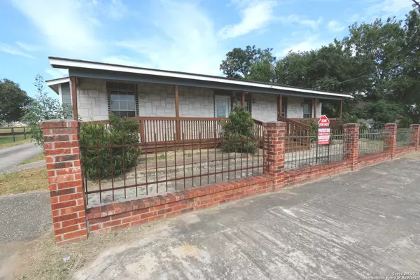 Stockdale, TX 78160,511 State Highway 123