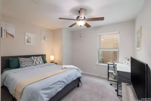 San Antonio, TX 78221,243 Pleasanton Spring
