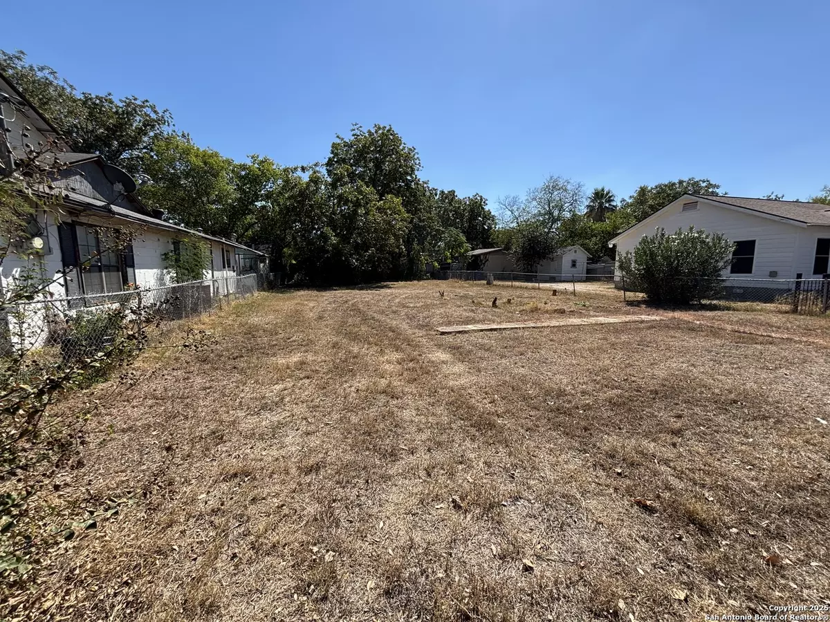 San Antonio, TX 78211,1308 Stonewall