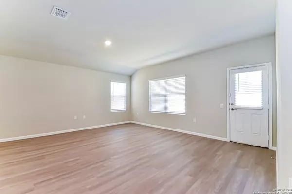 San Antonio, TX 78222,4439 Meadowland Place