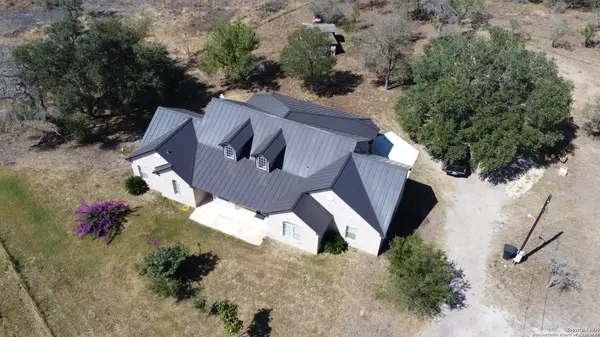 Hondo, TX 78861,219 Private Road 568