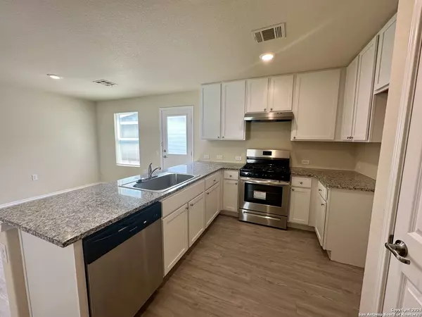 San Antonio, TX 78222,4539 Zoe Pass