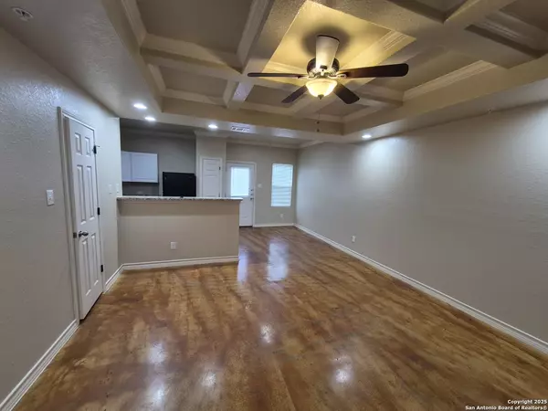 Converse, TX 78109,7315 Colina Way UNIT 103