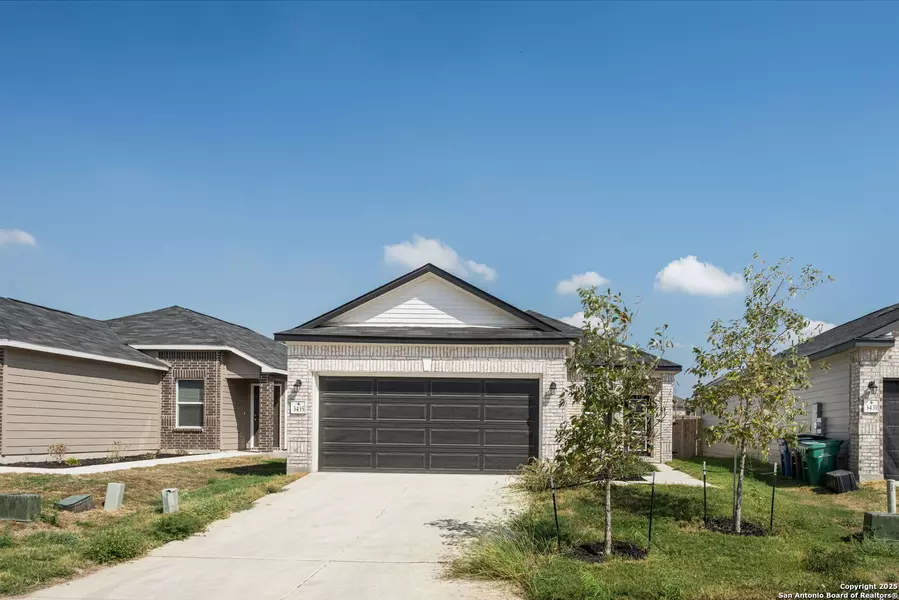 3435 old almonte, San Antonio, TX 78224