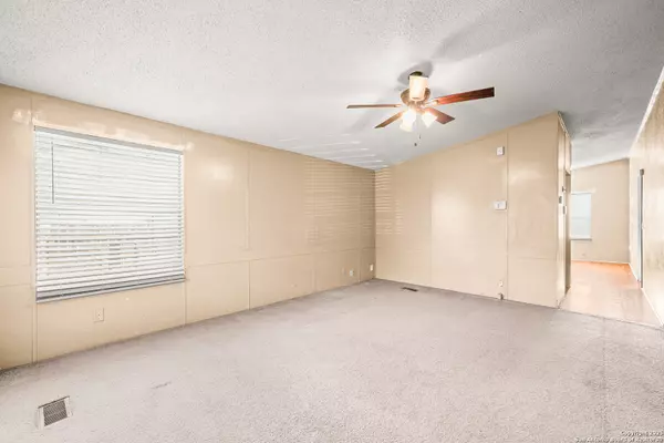 San Antonio, TX 78222,6018 Bear Meadow