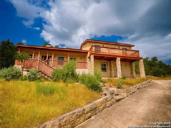 412 Moonlight Walk, San Antonio, TX 78260