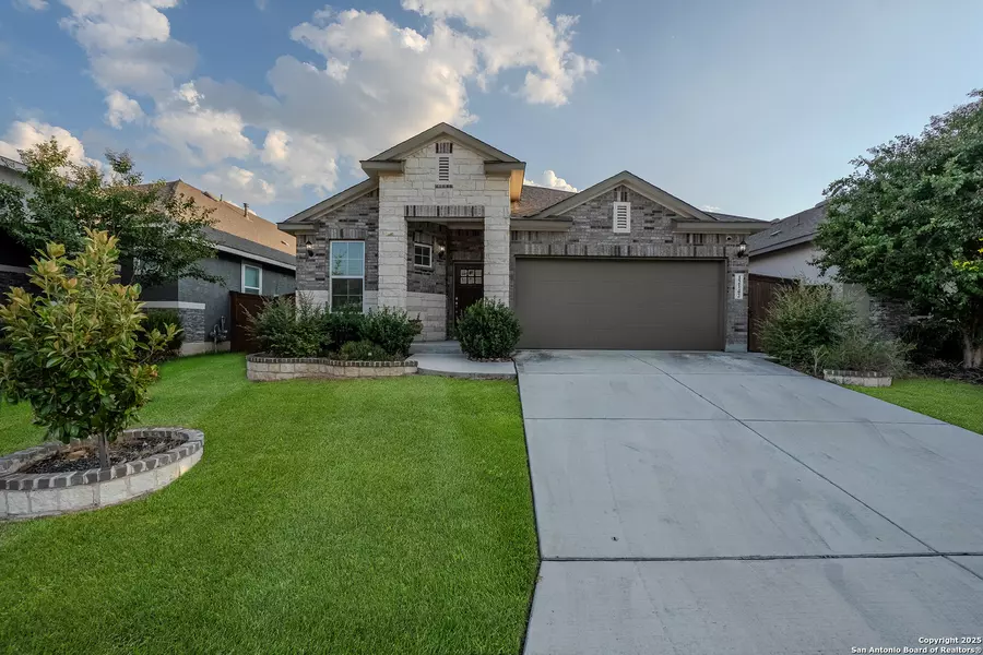 12142 Casparis, San Antonio, TX 78254