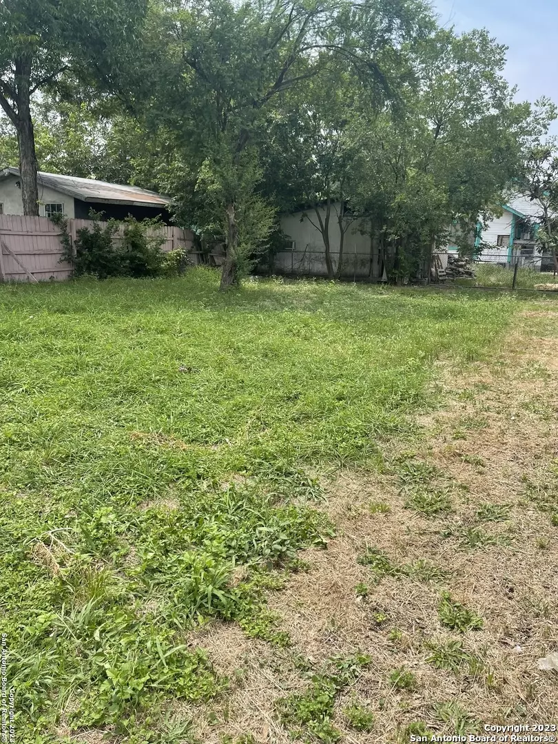 San Antonio, TX 78212,812 HOLLYWOOD AVE