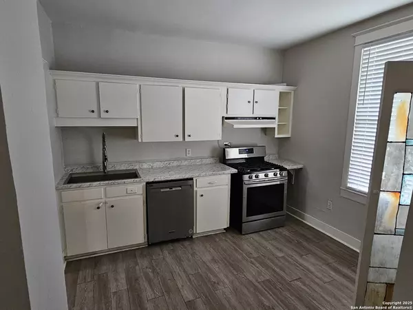 San Antonio, TX 78201,1022 Gramercy UNIT 2