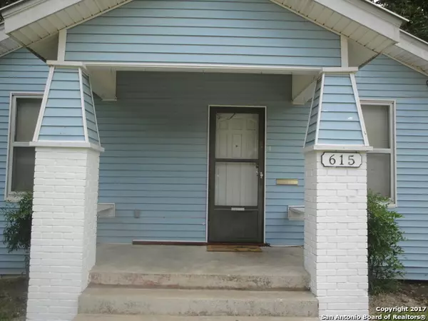 Seguin, TX 78155-4827,615 ELM ST