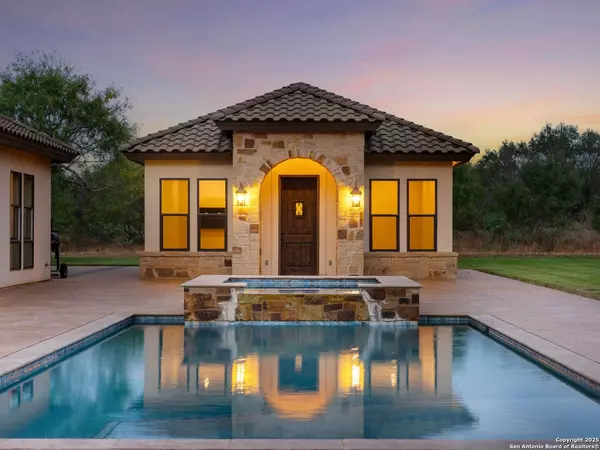 Jourdanton, TX 78026,10927 Fm 2146