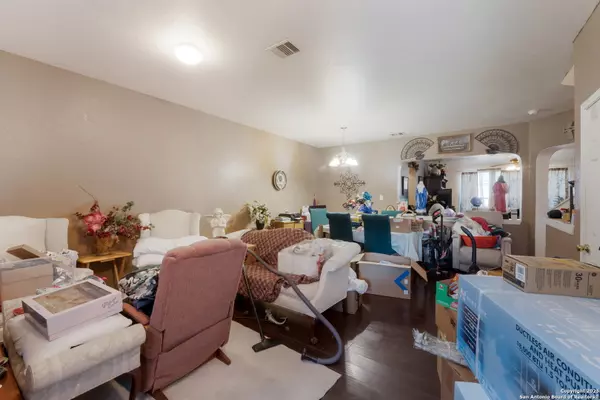 Cibolo, TX 78108,144 Springtree Blf