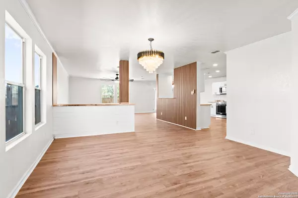 4202 Waldon Pond, San Antonio, TX 78245