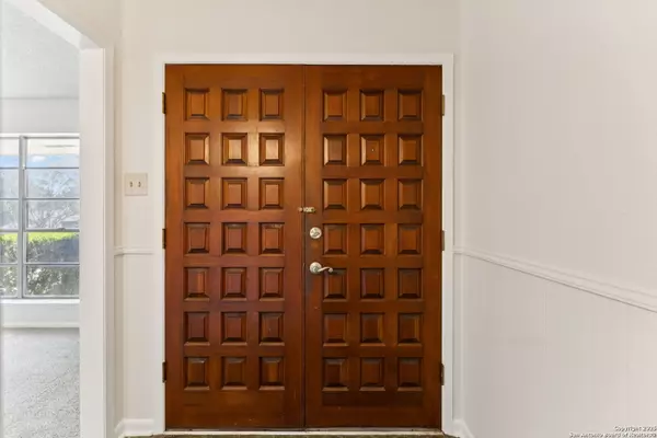 San Antonio, TX 78230,3619 mapleton