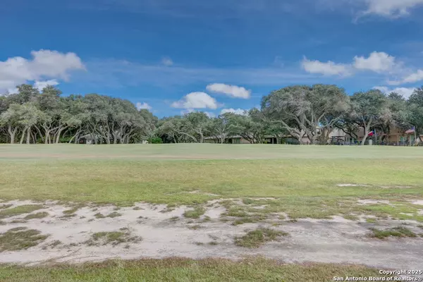 Rockport, TX 78382,115 Lee Circle