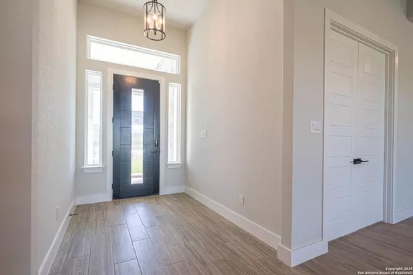 Floresville, TX 78114,254 Firewheel Lp