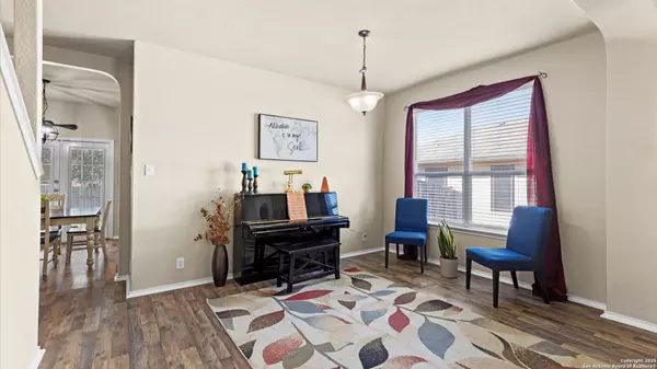 Schertz, TX 78108,740 Hollow Ridge