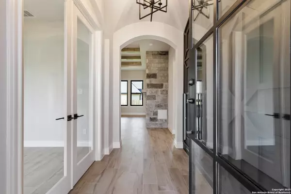 Castroville, TX 78009,278 Allen Ave