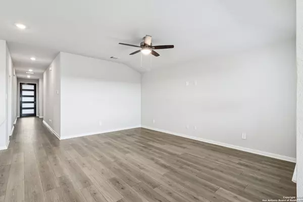 San Antonio, TX 78245,12931 Kostas Court