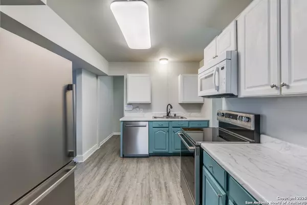 122 Karm St, Castroville, TX 78009