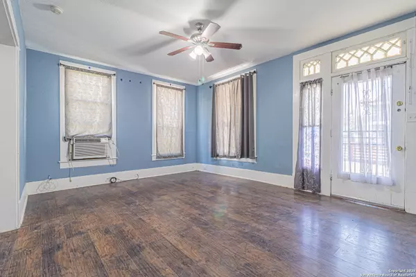 San Antonio, TX 78210,1123 Hackberry