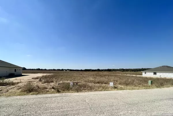 La Vernia, TX 78121,225 Colonial Ln