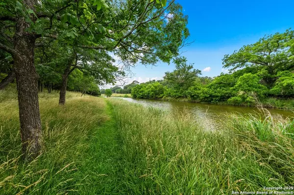 Kerrville, TX 78028,1019 Creek Run