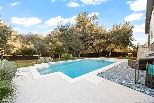 571 Englewood Lane, Castroville, TX 78009