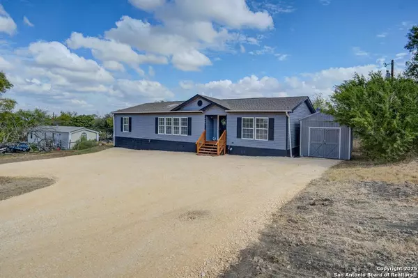 Hondo, TX 78861,804 County Road 4511