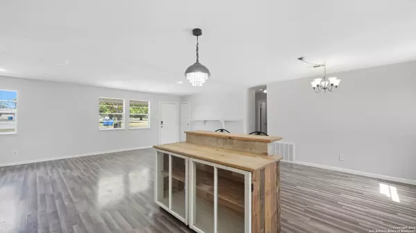 New Braunfels, TX 78130,200 valley acres