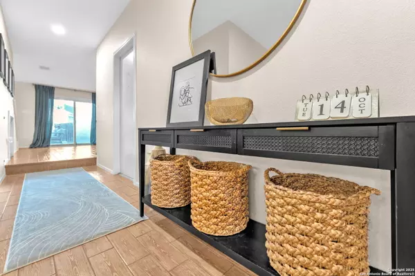 San Antonio, TX 78258,1330 Summit Crk