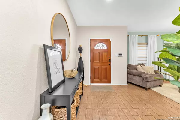 San Antonio, TX 78258,1330 Summit Crk