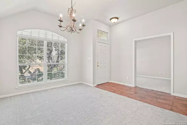 San Antonio, TX 78251,9810 Selbourne