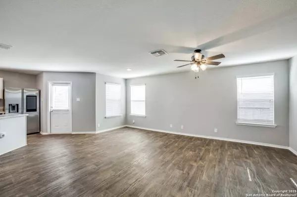 San Antonio, TX 78254,9514 Lowline