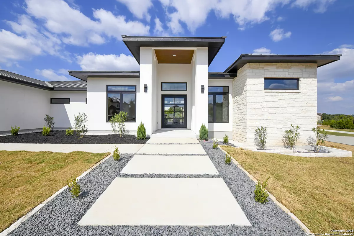 San Antonio, TX 78255,10303 kendall