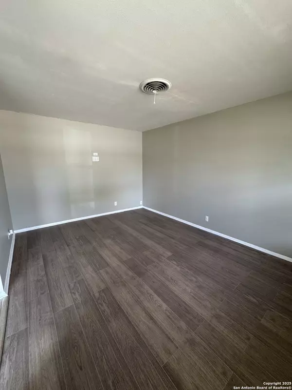 San Antonio, TX 78218,4414 Hall Park