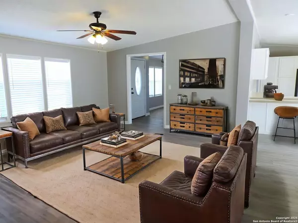 Canyon Lake, TX 78133,1456 Lonesome