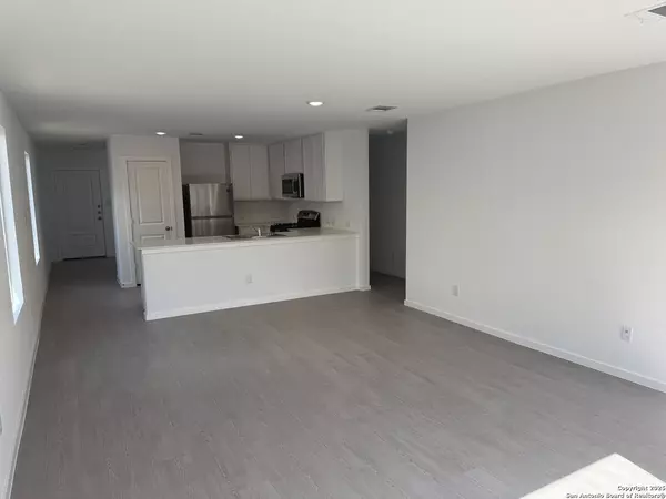 New Braunfels, TX 78130,231 Ottawa Way