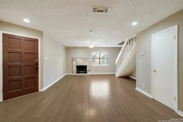 San Antonio, TX 78240,5322 Medical Dr UNIT B-201