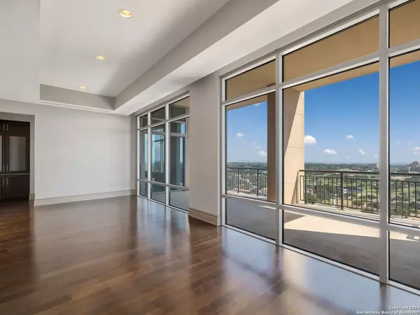 San Antonio, TX 78209,4242 Broadway UNIT 2002